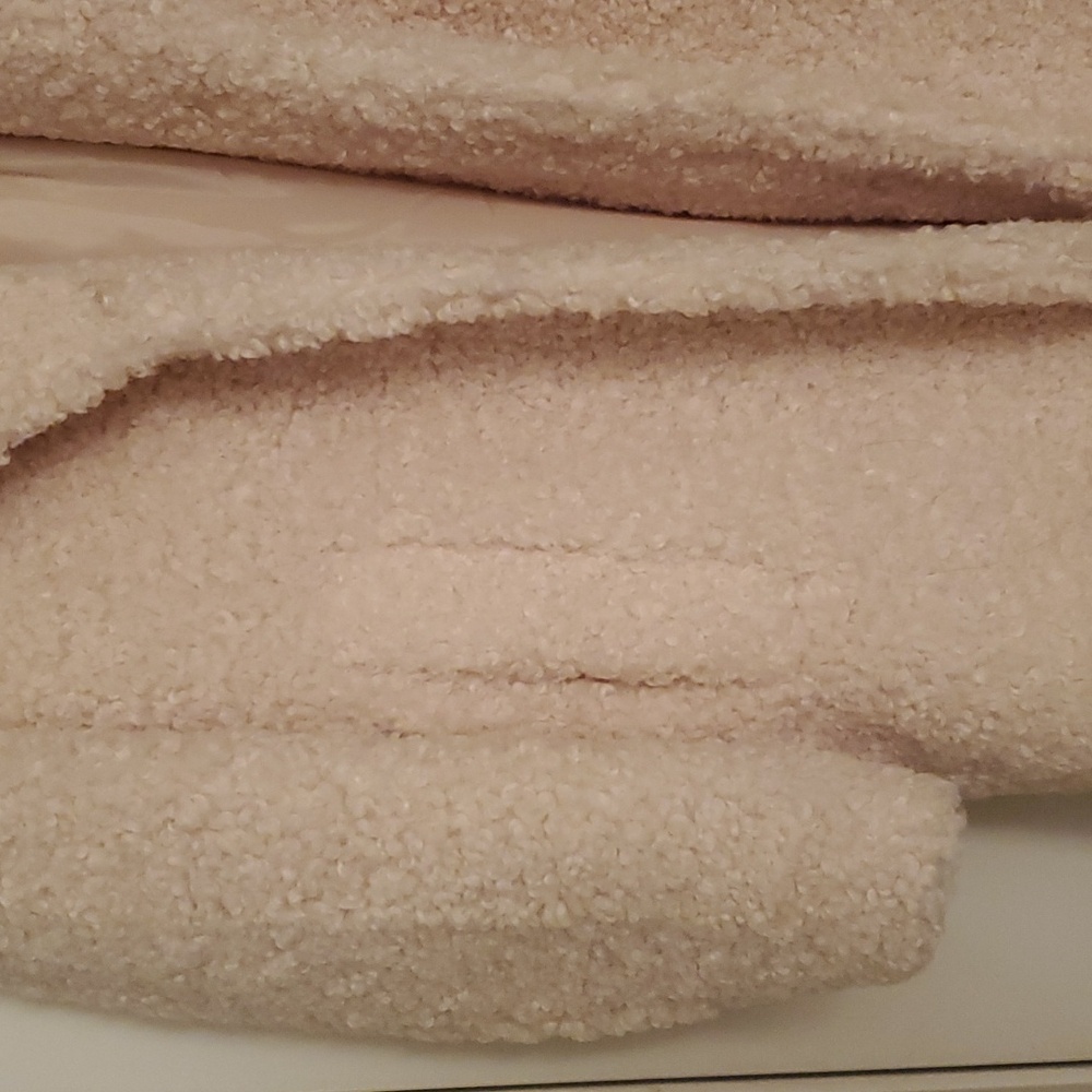 NWOT Joe Fresh Teddy Coat - Picture 3 of 9